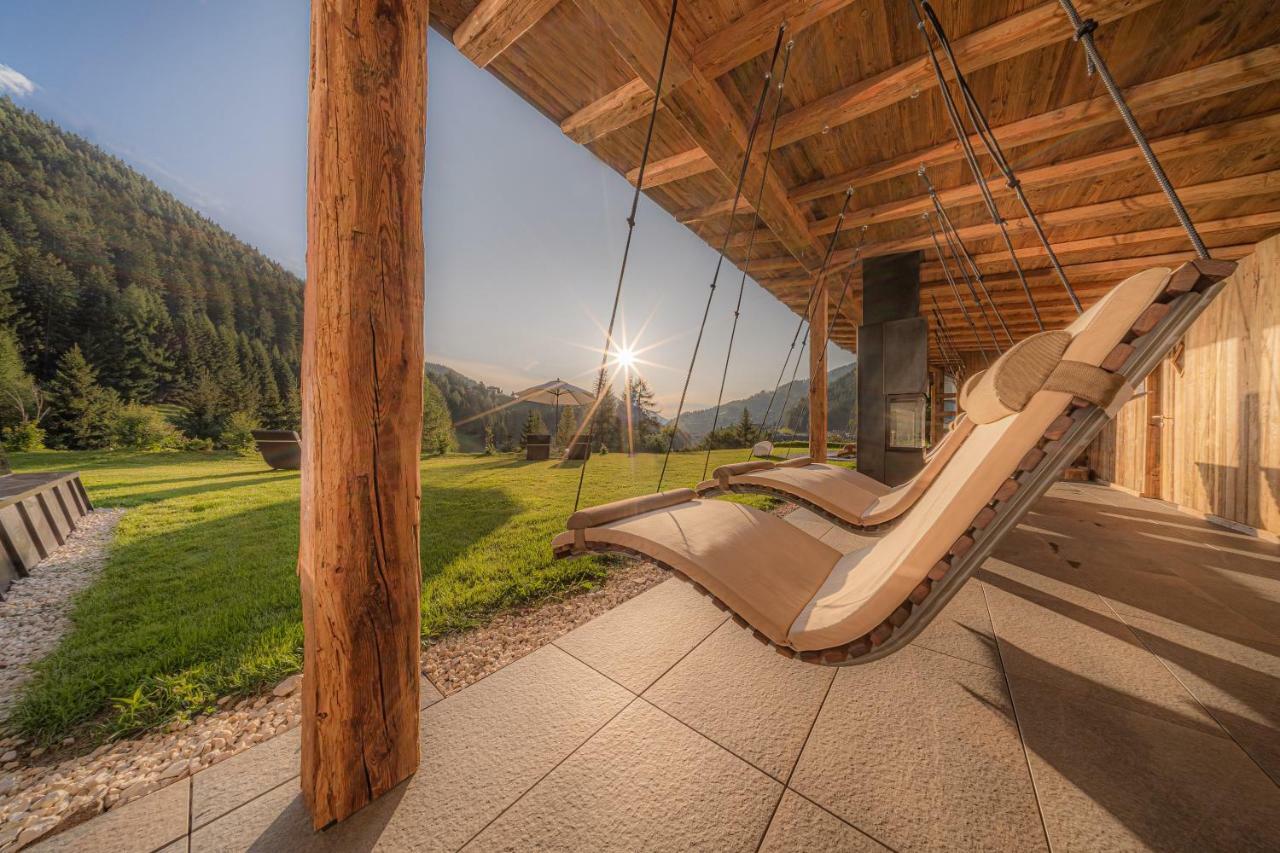 Hotel Comploj Adults Only Selva di Val Gardena Bagian luar foto